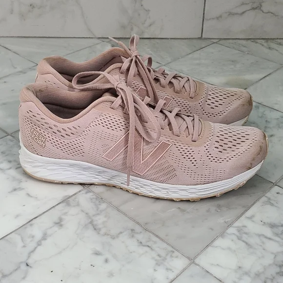 New Balance Fresh Foam Arishi Running Shoe Sneakers Pink 9.5 - Picture 3 of 9